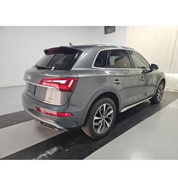 2023 Audi Q5 45 S line quattro Premium