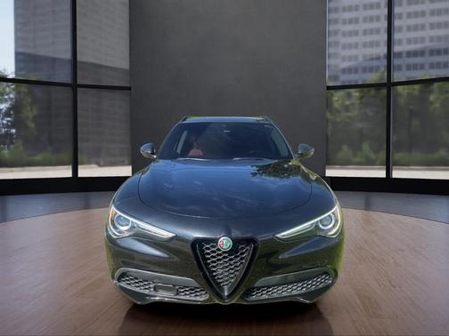 2020 Alfa Romeo Stelvio Base