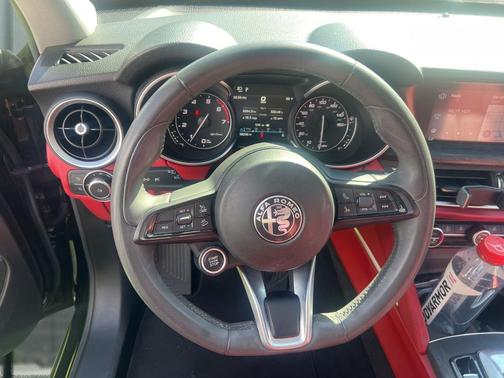 2020 Alfa Romeo Stelvio Base