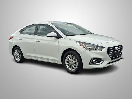2022 Hyundai Accent SEL