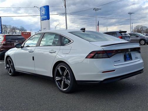 2025 Honda Accord Hybrid Base
