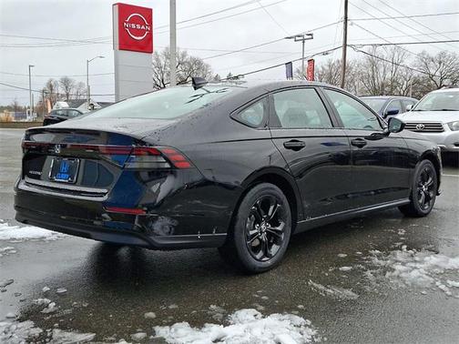 2025 Honda Accord Sport SE 1.5T
