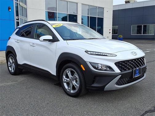 2022 Hyundai KONA SEL