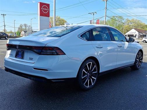 2025 Honda Accord Hybrid Touring