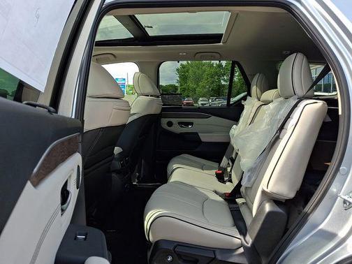 SOLAR_SILVER_M 2026 Honda Pilot Elite