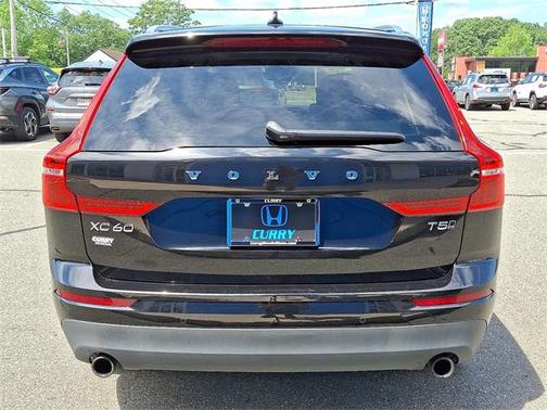 2018 Volvo XC60 T5 Momentum