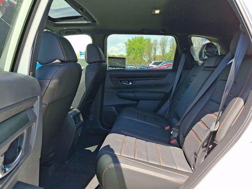 PLATINUM_WHITE_PEA 2026 Honda CR-V Hybrid Sport-L AWD