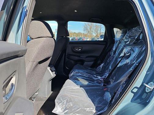 Pear 2026 Honda HR-V AWD Sport