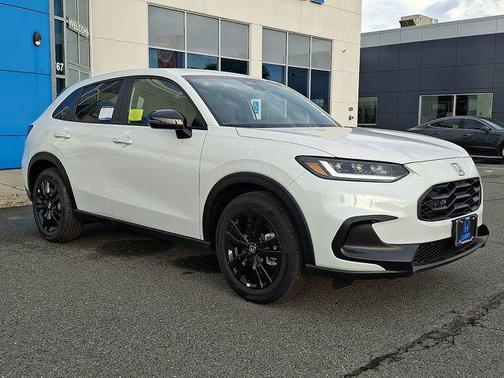 PLATINUM_WHITE_P 2026 Honda HR-V AWD Sport