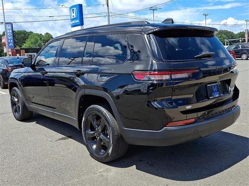 2022 Jeep Grand Cherokee L Altitude