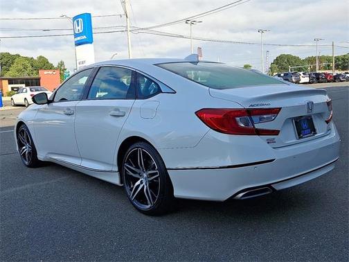 2022 Honda Accord Touring 2.0T