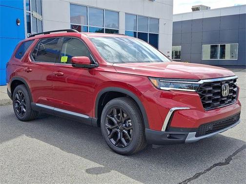2025 Honda Pilot Touring 8-Passenger