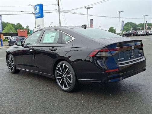 2025 Honda Accord Hybrid Touring