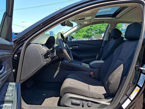 Crystal Black 2026 Honda Accord SE