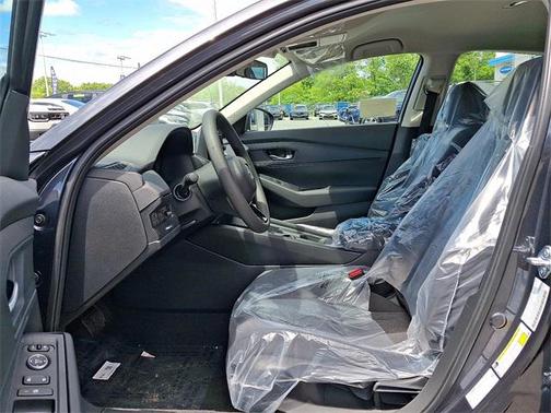 2025 Honda Accord LX 1.5T