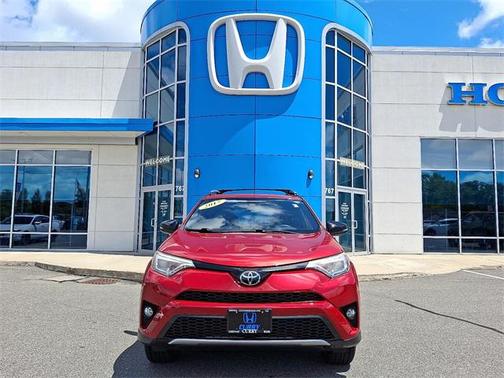 2017 Toyota RAV4 SE