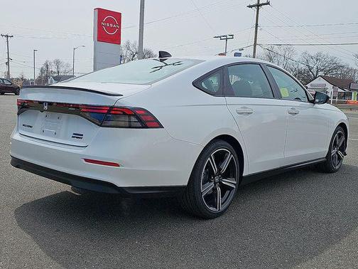 PLATINUM_WHITE_PEA 2026 Honda Accord Hybrid Sport