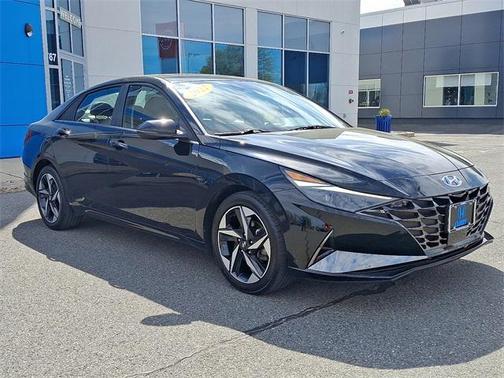 2022 Hyundai ELANTRA Limited