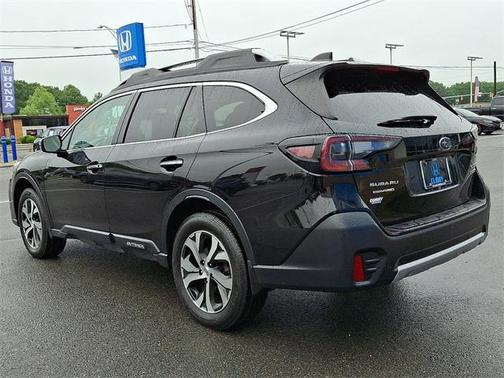 2021 Subaru Outback Touring XT