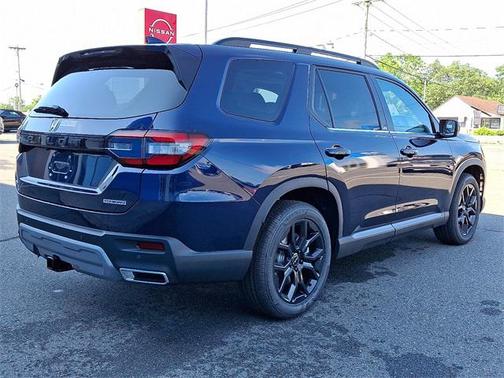2025 Honda Pilot Touring 8-Passenger