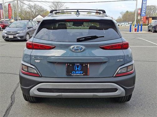 2022 Hyundai KONA SEL