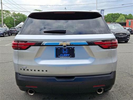 2022 Chevrolet Traverse LS