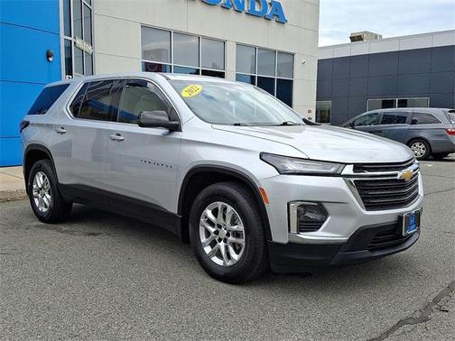 2022 Chevrolet Traverse LS