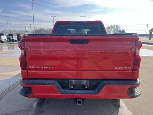 2022 Chevrolet Silverado 1500 Custom