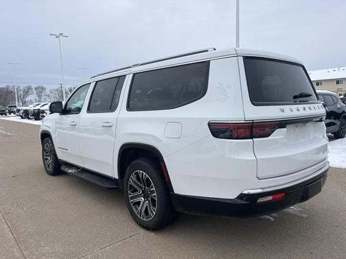 2024 Jeep Wagoneer L Series II 4x4