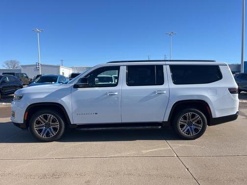 2024 Jeep Wagoneer L Series II 4x4