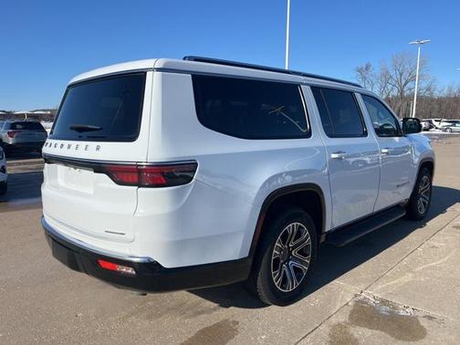 2024 Jeep Wagoneer L Series II 4x4