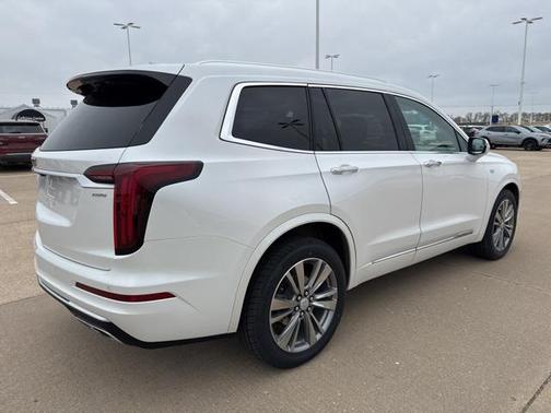 2022 Cadillac XT6 Premium Luxury AWD