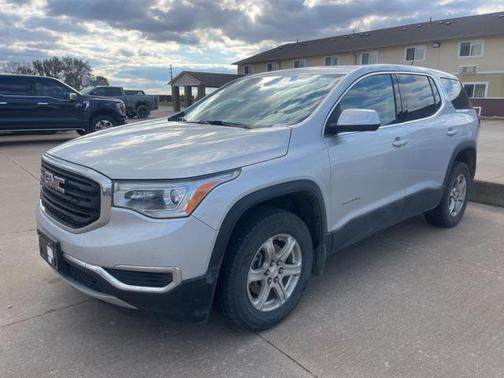 2017 GMC Acadia SLE-1