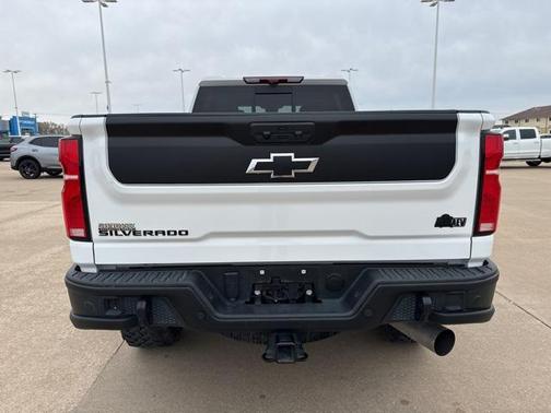 2024 Chevrolet Silverado 2500 4WD Crew Cab Standard Bed ZR2