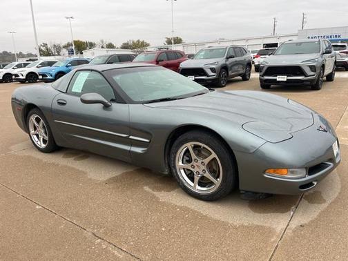 2004 Chevrolet Corvette Base
