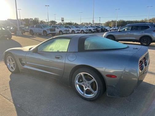 2004 Chevrolet Corvette Base