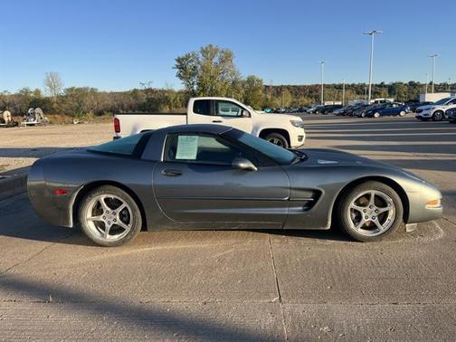 2004 Chevrolet Corvette Base