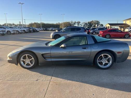 2004 Chevrolet Corvette Base
