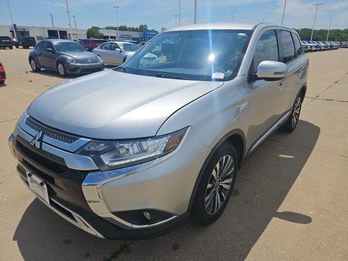 2019 Mitsubishi Outlander SE