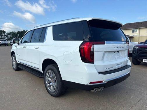 Summit White 2026 GMC Yukon XL Denali