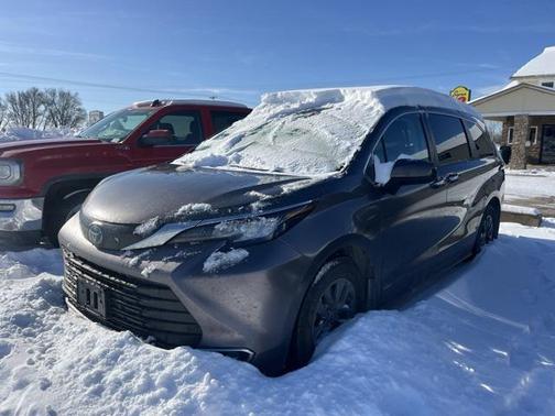 2021 Toyota Sienna XLE 7 Passenger