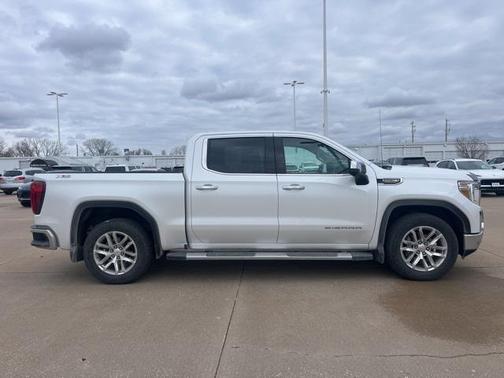2022 GMC Sierra 1500 SLT