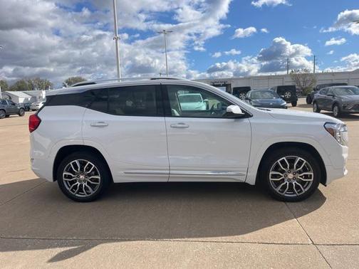2022 GMC Terrain Denali