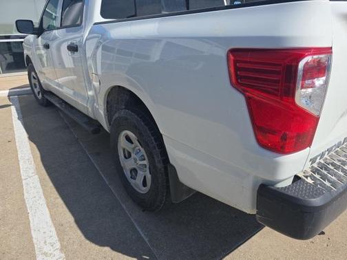 2017 Nissan Titan S