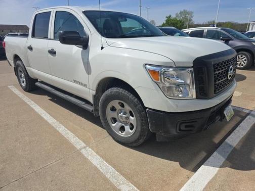 2017 Nissan Titan S
