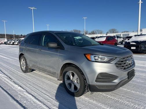 2020 Ford Edge SE