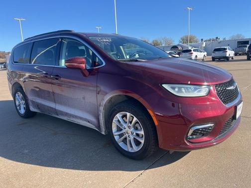 2021 Chrysler Pacifica Touring AWD