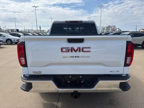 Summit White 2026 GMC Sierra 1500 SLE