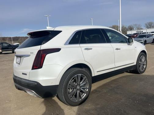 2021 Cadillac XT5 Premium Luxury