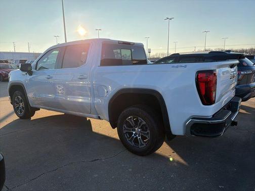 2026 GMC Sierra 1500 SLE